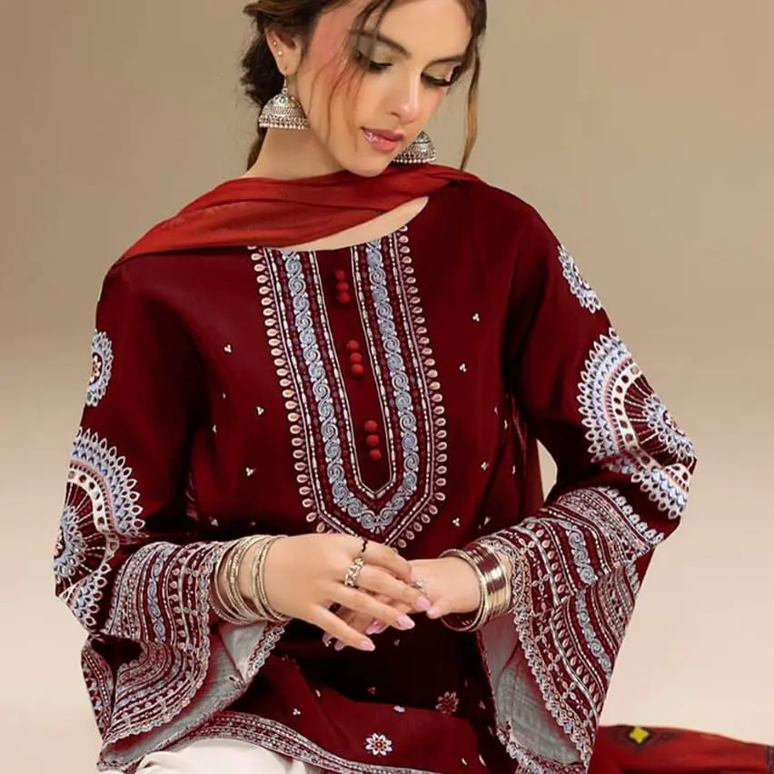 Winter Embroidery Collection Dhanak 3pc 