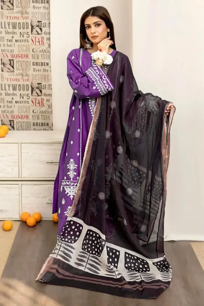 Winter Collection Embroidery Dhanak 3pc  